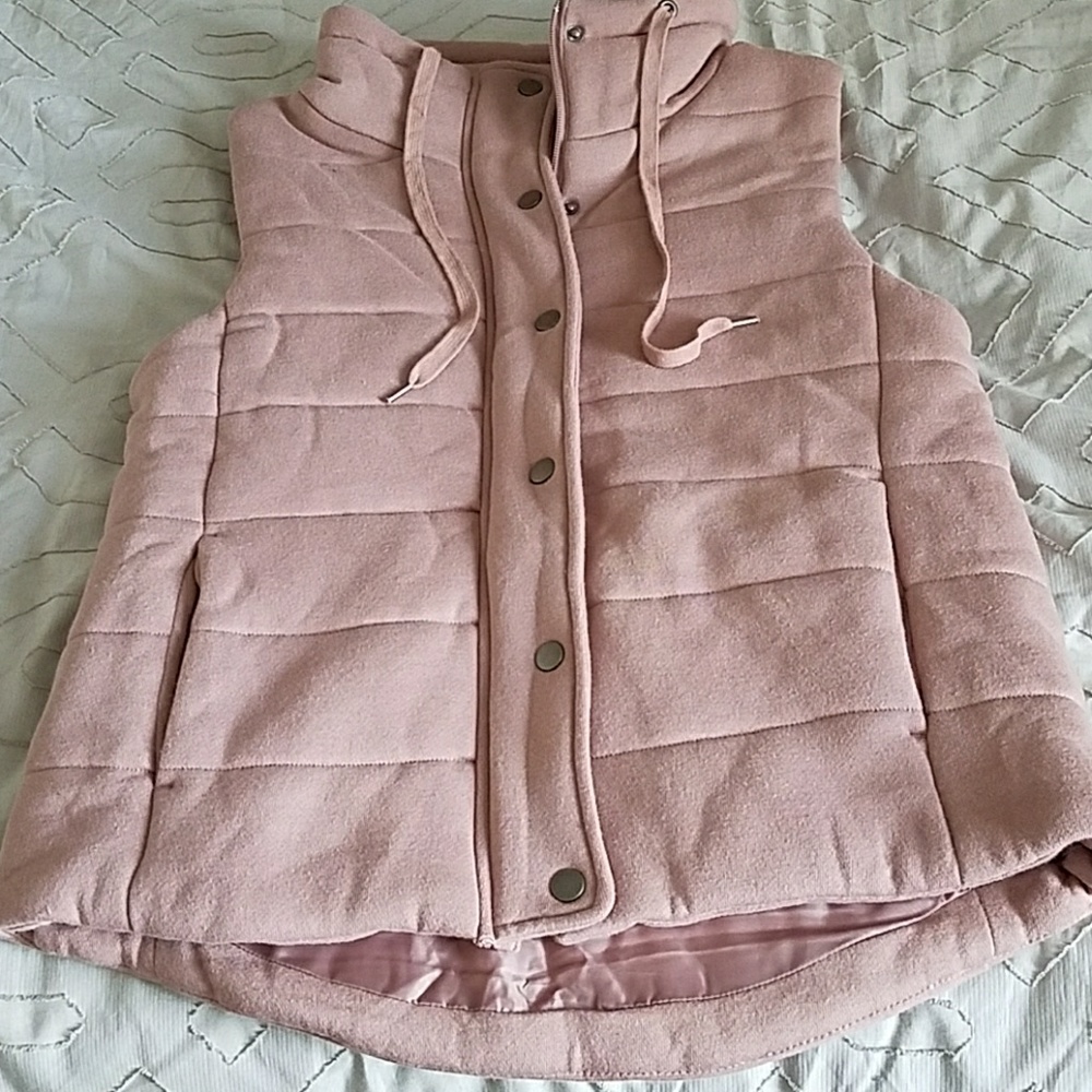 Blush color vest NWOT